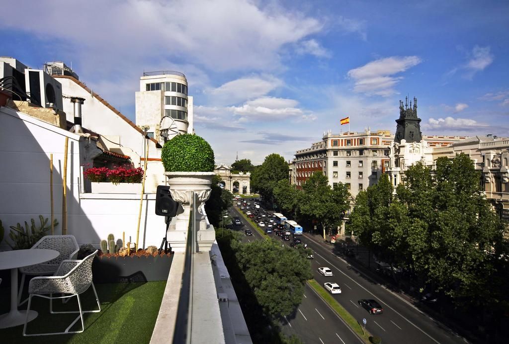 Boutike Cibeles Lägenhet Madrid Exteriör bild